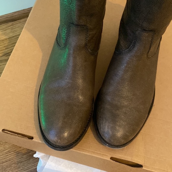 Authentic Frye boots - Picture 2 of 7